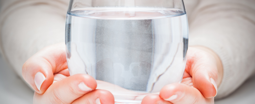 Water Filter vs. Bottled Water. Which is Cheaper?